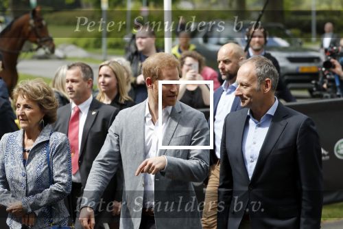 Den Haag 9 mei 2019
Prince Harry aanwezig bij  de presentatie van de Invictus Games The Hague 2020. Over precies een jaar wordt het sportevenement voor fysiek en mentaal gewonde militairen in het Haagse Zuiderpark gehouden. Prins Harry en ook Prinses Margriet zijn aanwezig. Voorzitter Luitenant Generaal b.d. Mart de Kruif ontving Prince Harry