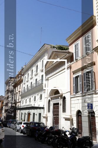 Rome mei 2019
Prinses Christina woont tegenwoordig in een appartement/penthouse in Rome.
Er zitten verschillende leuke winkeltjes in de buurt. Ook het collosseum ligt bij haar om de hoek.