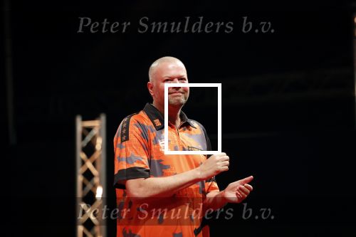 Zwolle 26 mei 2019
Raymond v Barneveld VS Michael v Gerwen op the dutch masters.
Michael zijn vrouw Daphne v Gerwen en Raymond zijn nieuwe vriendin Julia zijn ook aanwezig alsmede de manager van raymond , Jerry v Vianen