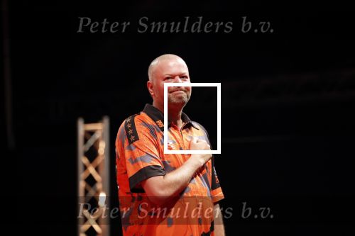 Zwolle 26 mei 2019
Raymond v Barneveld VS Michael v Gerwen op the dutch masters.
Michael zijn vrouw Daphne v Gerwen en Raymond zijn nieuwe vriendin Julia zijn ook aanwezig alsmede de manager van raymond , Jerry v Vianen