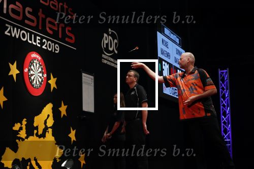 Zwolle 26 mei 2019
Raymond v Barneveld VS Michael v Gerwen op the dutch masters.
Michael zijn vrouw Daphne v Gerwen en Raymond zijn nieuwe vriendin Julia zijn ook aanwezig alsmede de manager van raymond , Jerry v Vianen