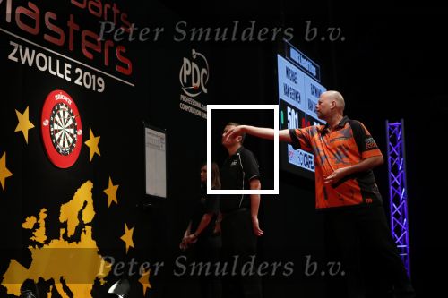 Zwolle 26 mei 2019
Raymond v Barneveld VS Michael v Gerwen op the dutch masters.
Michael zijn vrouw Daphne v Gerwen en Raymond zijn nieuwe vriendin Julia zijn ook aanwezig alsmede de manager van raymond , Jerry v Vianen