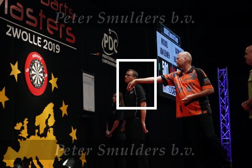 Zwolle 26 mei 2019
Raymond v Barneveld VS Michael v Gerwen op the dutch masters.
Michael zijn vrouw Daphne v Gerwen en Raymond zijn nieuwe vriendin Julia zijn ook aanwezig alsmede de manager van raymond , Jerry v Vianen