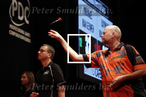 Zwolle 26 mei 2019
Raymond v Barneveld VS Michael v Gerwen op the dutch masters.
Michael zijn vrouw Daphne v Gerwen en Raymond zijn nieuwe vriendin Julia zijn ook aanwezig alsmede de manager van raymond , Jerry v Vianen