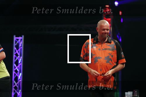 Zwolle 26 mei 2019
Raymond v Barneveld VS Michael v Gerwen op the dutch masters.
Michael zijn vrouw Daphne v Gerwen en Raymond zijn nieuwe vriendin Julia zijn ook aanwezig alsmede de manager van raymond , Jerry v Vianen