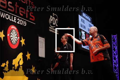 Zwolle 26 mei 2019
Raymond v Barneveld VS Michael v Gerwen op the dutch masters.
Michael zijn vrouw Daphne v Gerwen en Raymond zijn nieuwe vriendin Julia zijn ook aanwezig alsmede de manager van raymond , Jerry v Vianen