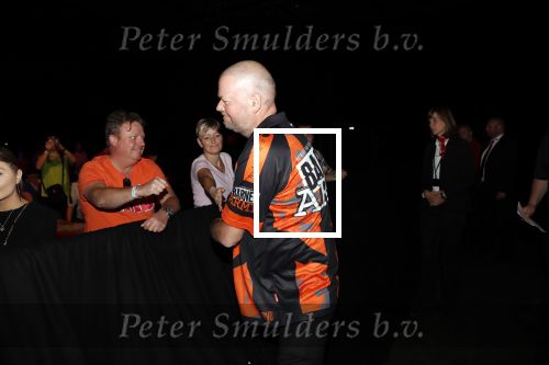 Zwolle 26 mei 2019
Raymond v Barneveld VS Michael v Gerwen op the dutch masters.
Michael zijn vrouw Daphne v Gerwen en Raymond zijn nieuwe vriendin Julia zijn ook aanwezig alsmede de manager van raymond , Jerry v Vianen