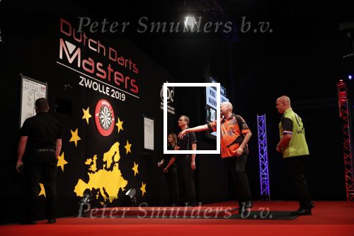 Zwolle 26 mei 2019
Raymond v Barneveld VS Michael v Gerwen op the dutch masters.
Michael zijn vrouw Daphne v Gerwen en Raymond zijn nieuwe vriendin Julia zijn ook aanwezig alsmede de manager van raymond , Jerry v Vianen