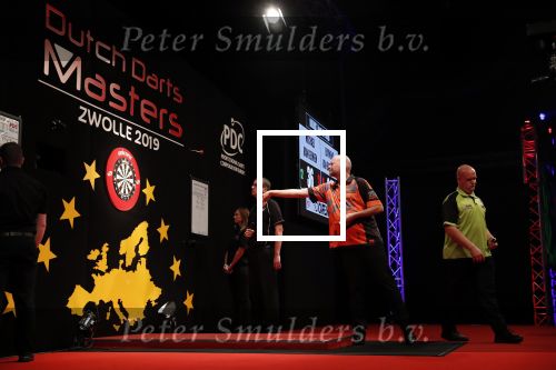 Zwolle 26 mei 2019
Raymond v Barneveld VS Michael v Gerwen op the dutch masters.
Michael zijn vrouw Daphne v Gerwen en Raymond zijn nieuwe vriendin Julia zijn ook aanwezig alsmede de manager van raymond , Jerry v Vianen