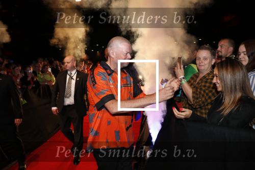 Zwolle 26 mei 2019
Raymond v Barneveld VS Michael v Gerwen op the dutch masters.
Michael zijn vrouw Daphne v Gerwen en Raymond zijn nieuwe vriendin Julia Evans  zijn ook aanwezig alsmede de manager van raymond , Jerry v Vianen