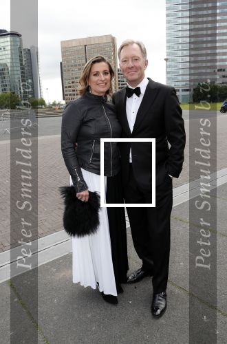 Amsterdam 25 mei 2019
Amsterdam dam diner tbv het aidsfonds in AFAS live. Rick Niemann en zijn vrouw Sacha de Boer