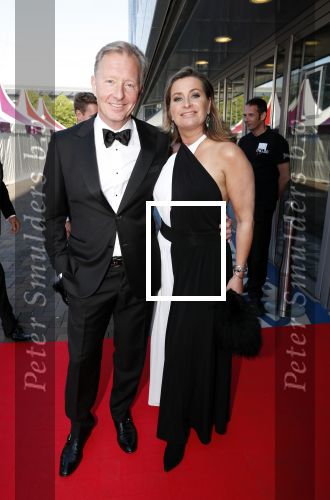 Amsterdam 25 mei 2019
Amsterdam dam diner tbv het aidsfonds in AFAS live. Rick Niemann en zijn vrouw Sacha de Boer