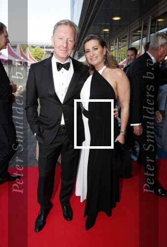 Amsterdam 25 mei 2019
Amsterdam dam diner tbv het aidsfonds in AFAS live. Rick Niemann en zijn vrouw Sacha de Boer