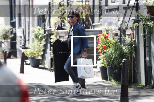 Amsterdam 24 mei 2019
Gigi Ravelli en haar vriend Roger Hodenius bij hun huis.
