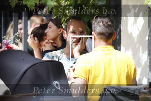 Amsterdam 27 mei 2019
Rolf Snoeren met zijn partner op terras.