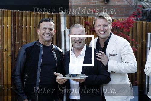 Blaricum 13 mei 2019
Free a girl gala in the red sun in Blaricum.
Ronald Kahn Najib Amhali en Thomas Berge
