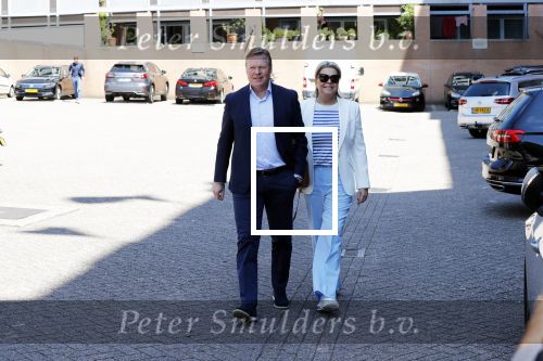 Amsterdam 29 mei 2019
10 jaar magazine Helden geporesnteerd bij Gassan Diamonds.
Frits en Barbara Barend praten met inge de Bruijn Ronald Koeman en Giovanni Bronkhorst. Ronald kwam met zijn vrouw Bartina