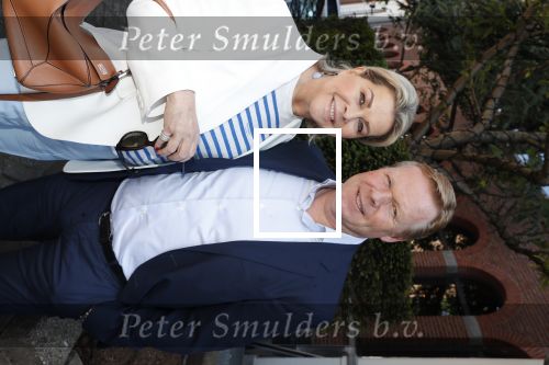 Amsterdam 29 mei 2019
10 jaar magazine Helden geporesnteerd bij Gassan Diamonds.
Frits en Barbara Barend praten met inge de Bruijn Ronald Koeman en Giovanni Bronkhorst. Ronald kwam met zijn vrouw Bartina