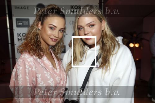 Amsterdam 28 mei 2019
Presentatie boek Rose Bertram bij mama Kelly in het Olympisch stadion.