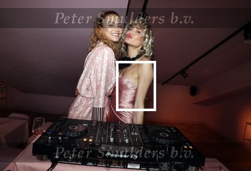 Amsterdam 28 mei 2019
Presentatie boek Rose Bertram bij mama Kelly in het Olympisch stadion.