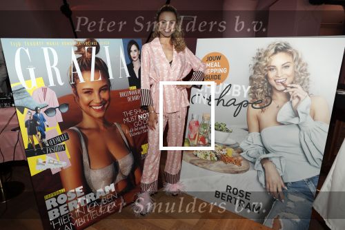Amsterdam 28 mei 2019
Presentatie boek Rose Bertram bij mama Kelly in het Olympisch stadion.