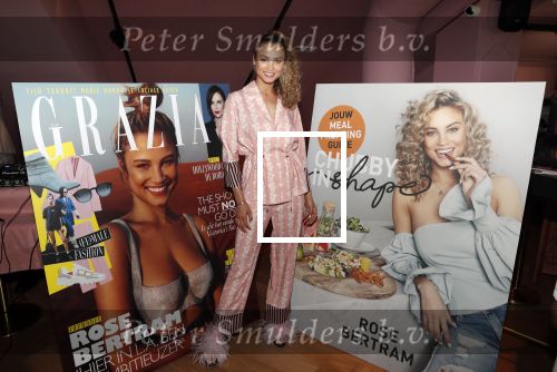 Amsterdam 28 mei 2019
Presentatie boek Rose Bertram bij mama Kelly in het Olympisch stadion.