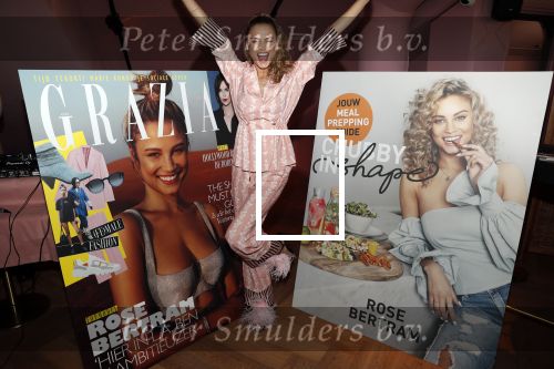 Amsterdam 28 mei 2019
Presentatie boek Rose Bertram bij mama Kelly in het Olympisch stadion.