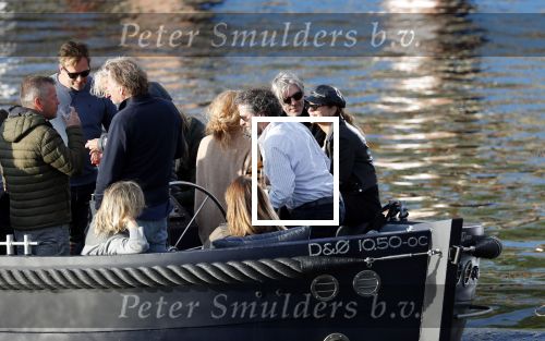 Amsterdam 9 mei 2019
Surpisefeestje voor Ruud de Wild georganiseerd door zijn ex vrouw Aafke.
Olcay Gulsen is eer natuurlijk bij. ze gingen varen met boot op grachten Amsterdam.