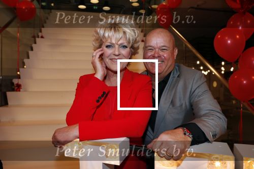 Amsterdam 21 mei 2019
iris v d Ende presnteert met haar bedrijf medialane de cast van hello Dolly met oa Simone Kleinsman Paul de Leeuw Freek Bartels Jorgen Raymann en Marjolein Touw.