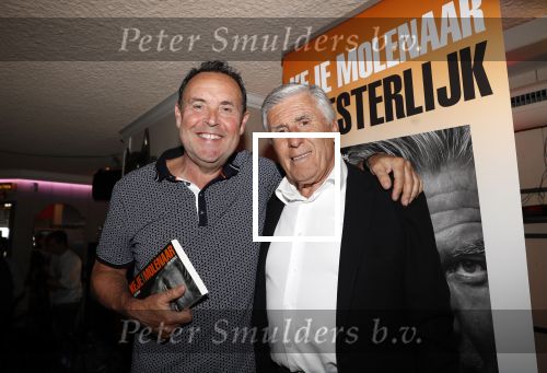 Volendam 22 mei 2019
Boekpresentatie Keje Molenaar bij dine en wine op de dijk in Volendam. Jan Smit presenteert het.
Sjaak Swart