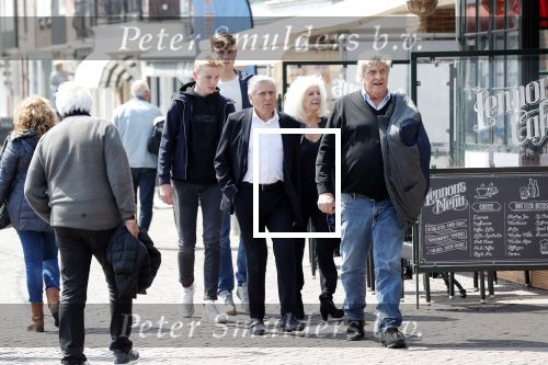 Volendam 22 mei 2019
Boekpresentatie Keje Molenaar bij dine en wine op de dijk in Volendam. Jan Smit presenteert het.
Sjaak Swart