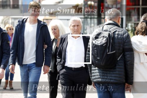 Volendam 22 mei 2019
Boekpresentatie Keje Molenaar bij dine en wine op de dijk in Volendam. Jan Smit presenteert het.
Sjaak Swart