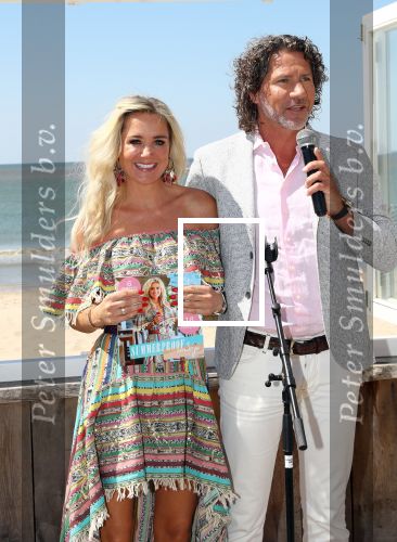 Castricum aan Zee, 15 Mei 2019 Uitreiking boek Sonja Bakker
Barry van Suijdam