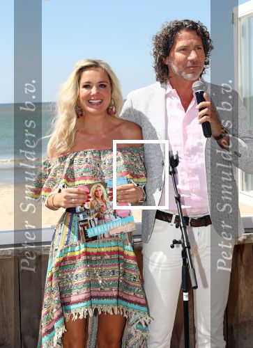 Castricum aan Zee, 15 Mei 2019 Uitreiking boek Sonja Bakker
Barry van Suijdam