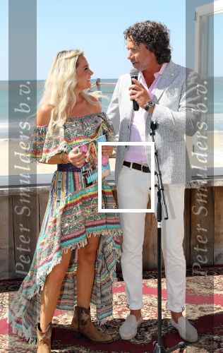 Castricum aan Zee, 15 Mei 2019 Uitreiking boek Sonja Bakker
Barry van Suijdam