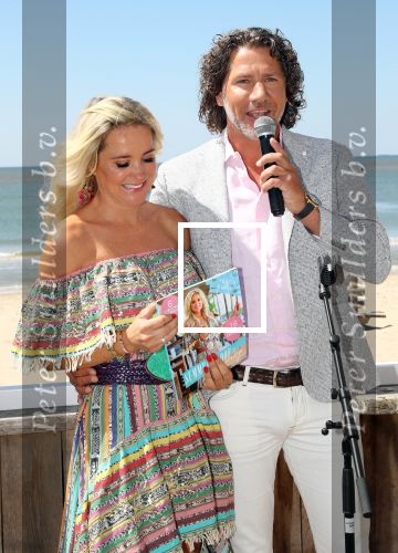 Castricum aan Zee, 15 Mei 2019 Uitreiking boek Sonja Bakker
Barry van Suijdam