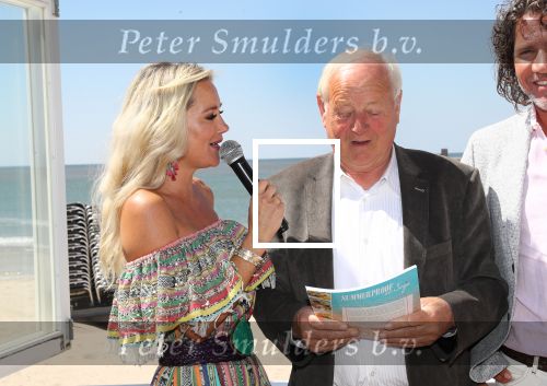 Castricum aan Zee, 15 Mei 2019 Uitreiking boek Sonja Bakker
Sonja Bakker met vader