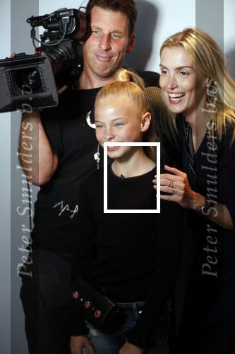 Amsterdam 28 mei 2019
Presentatie boek Rose Bertram bij mama Kelly in het Olympisch stadion. Summer de Sno met cameraploeg voor real life soap