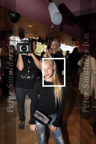Amsterdam 28 mei 2019
Presentatie boek Rose Bertram bij mama Kelly in het Olympisch stadion. Summer de Sno met cameraploeg voor real life soap