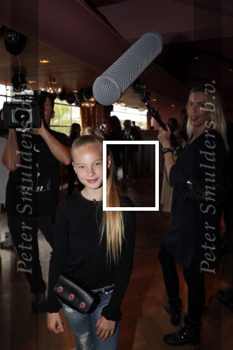 Amsterdam 28 mei 2019
Presentatie boek Rose Bertram bij mama Kelly in het Olympisch stadion. Summer de Sno met cameraploeg voor real life soap