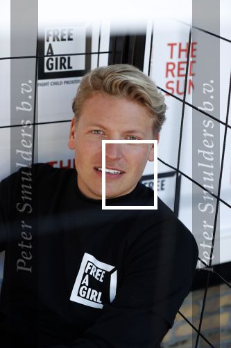 Blaricum 13 mei 2019
Free a girl gala in the red sun in Blaricum.
Thomas Berge