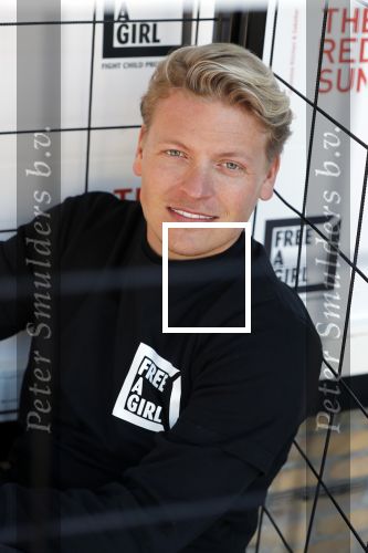Blaricum 13 mei 2019
Free a girl gala in the red sun in Blaricum.
Thomas Berge