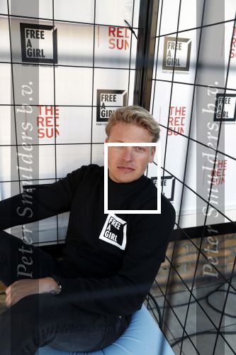 Blaricum 13 mei 2019
Free a girl gala in the red sun in Blaricum.
Thomas Berge