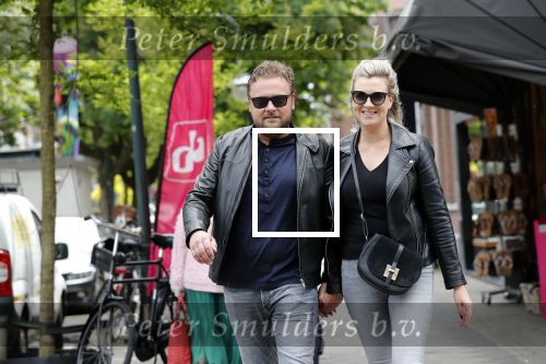 Amsterdam 27 mei 2019
Wesly Bronkhorst met zijn vriendin op de cornelis schuytstraat.