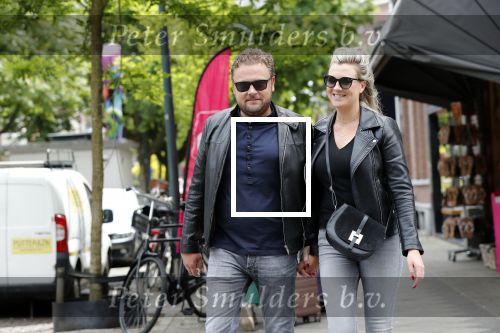 Amsterdam 27 mei 2019
Wesly Bronkhorst met zijn vriendin op de cornelis schuytstraat.