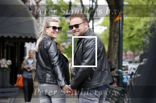 Amsterdam 27 mei 2019
Wesly Bronkhorst met zijn vriendin op de cornelis schuytstraat.
