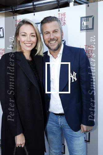 Blaricum 13 mei 2019
Free a girl gala in the red sun in Blaricum. Winston Gerschtanowitz en zijn vrouw Renate Verbaan