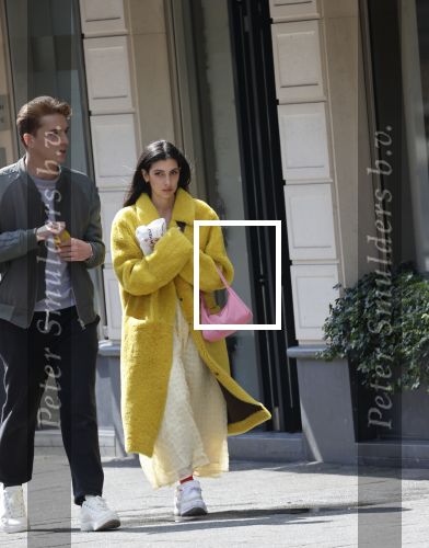 Amsterdam 4 mei 2020
Anna Nooshin en Robbert Rodenburg op de pc hoofstraat