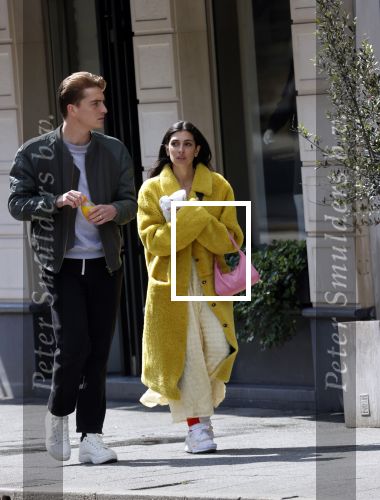 Amsterdam 4 mei 2020
Anna Nooshin en Robbert Rodenburg op de pc hoofstraat