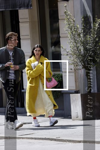 Amsterdam 4 mei 2020
Anna Nooshin en Robbert Rodenburg op de pc hoofstraat